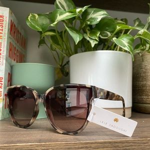 {NWT} Lele Sadoughi Tortoise Brooklyn sunglasses